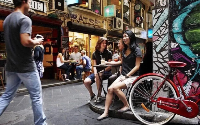 A 3BR Apt Next to Southern Cross, Free Parking