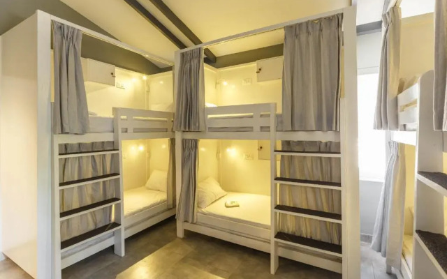 Woke Hostel Indiranagar
