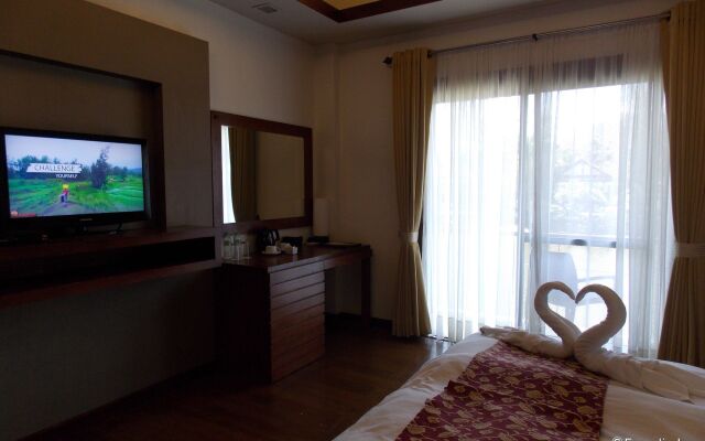237 Sheridan Boutique Resort