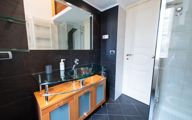 Casa Aosta in Rome With 1 Bedrooms and 1 Bathrooms