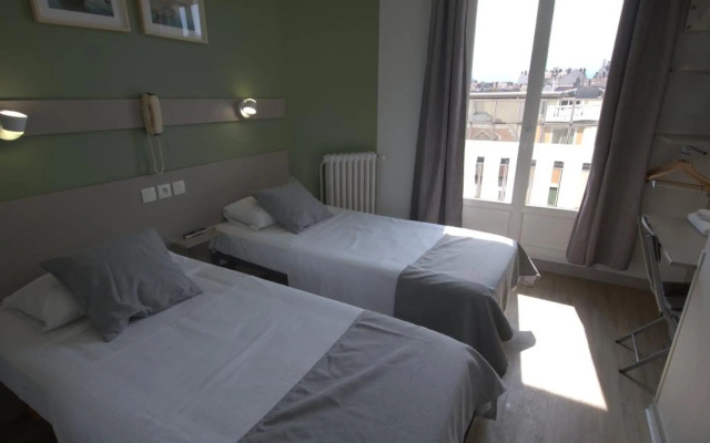 Hotel Lux