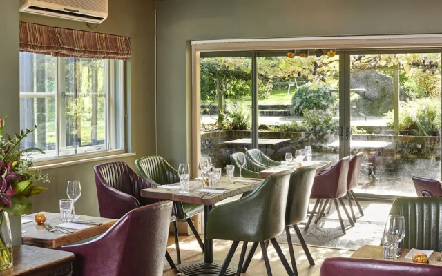 The Jolly Sportsman