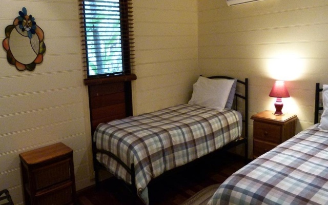 Bushland Cottages and Lodge – Guest Rooms – Yungaburra