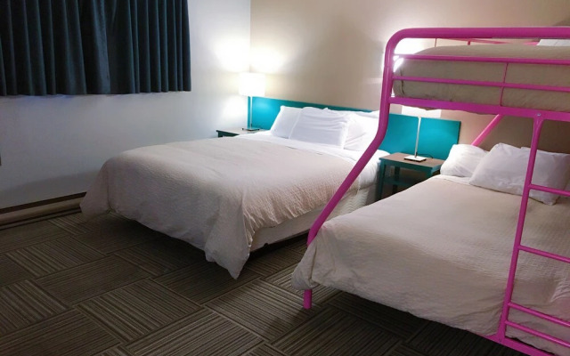 The Canterbury Inn of Downtown Invermere