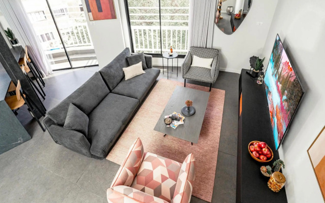 New Duplex 3 Bedroom with Jacuzzi