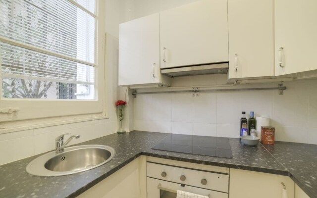 Lovely 2bed W/terrace in Lesseps, Near Park Güell