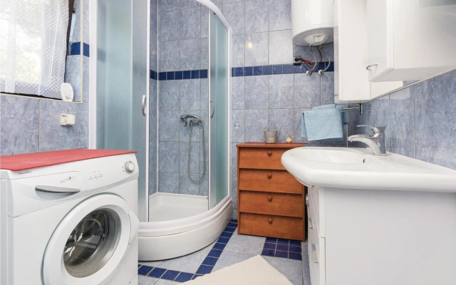 Nice Home in Privlaka With 2 Bedrooms and Wifi