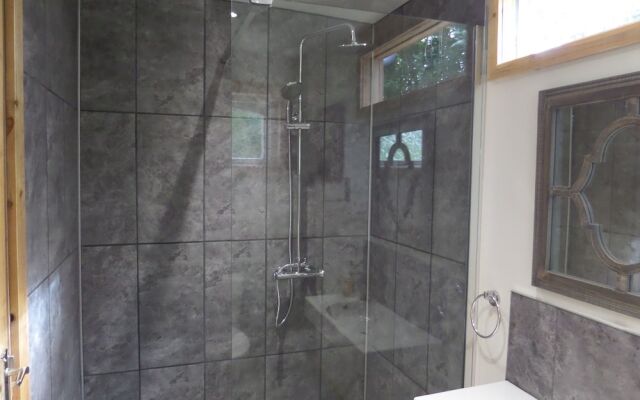 Charming 1-bed Garden Lodge in Boyndie, Banff