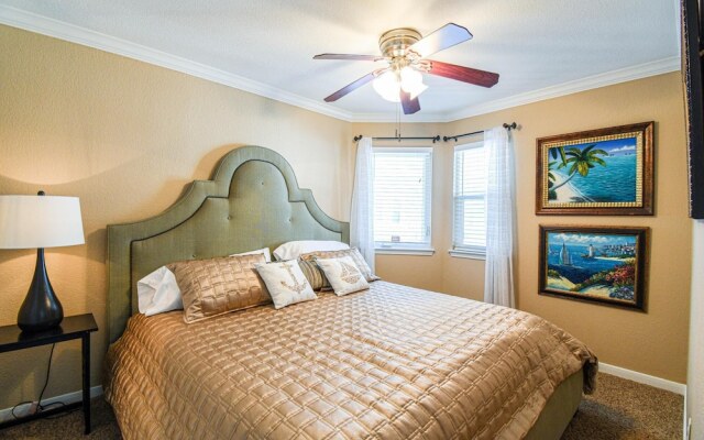 Seascape 2216 Hotel Room