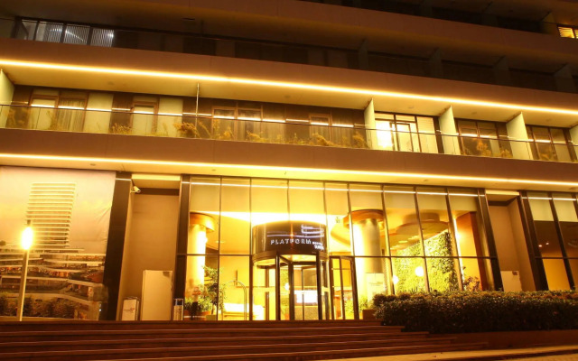 Platform Merter Suites
