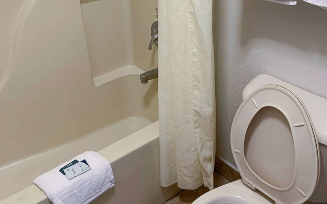 Luxury Inn & Suites Forrest City