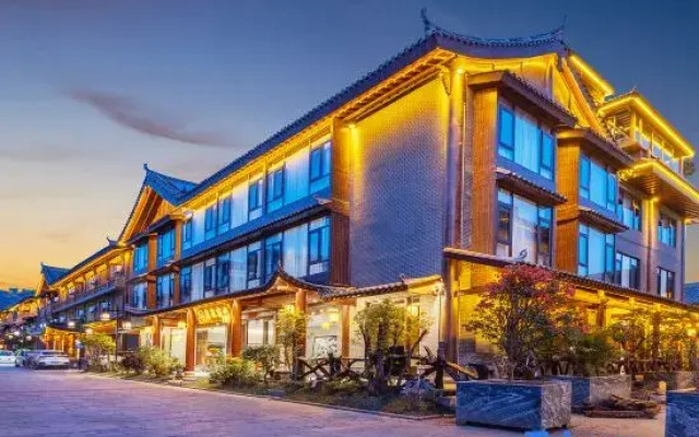 Pu'er Senquan Inn (Tea Horse Ancient City Scenic Area)