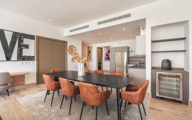 Modern Two-bedroom Apt With Balcony in Cap Cana