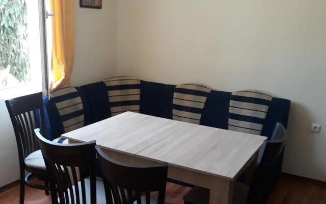 Apartments Bravo 1-Vichevi