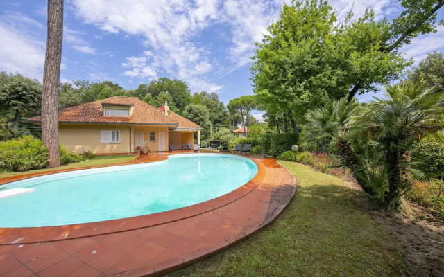Villa Piero With Pool