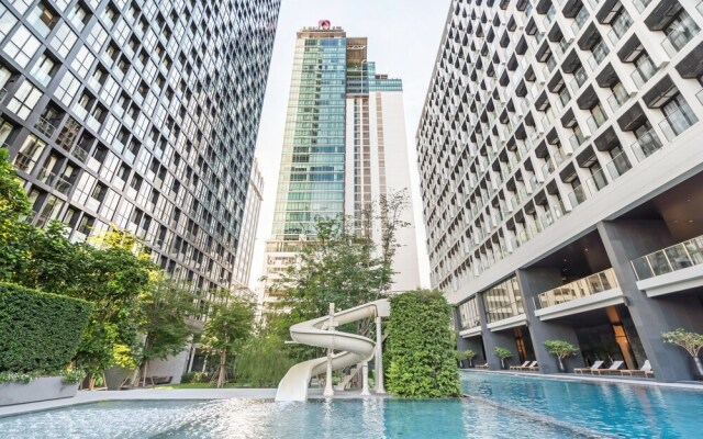 Grand Central Bangkok By Favstay