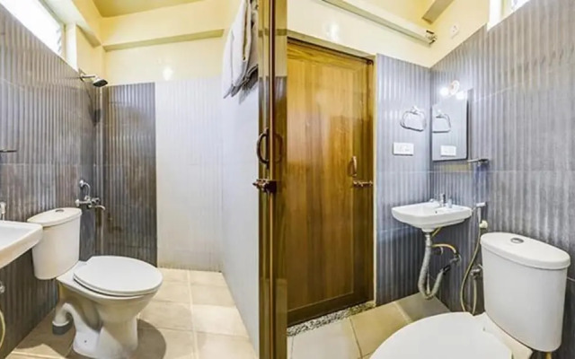 Fabhotel Palm Emirates