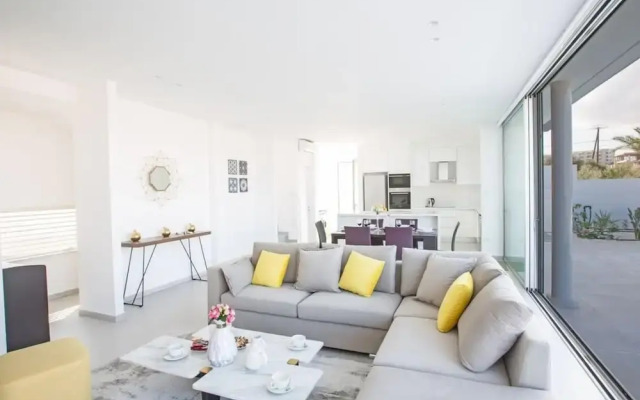 Villa Ava AQ BP3 in Pernera