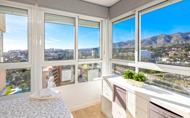 Sunrise Apartment 924