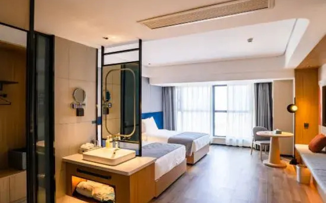 Longkou LanOuShangPin Hotel (Bosshang Shopping Plaza)