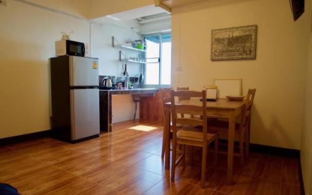 Studio Apartment