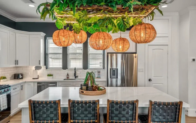 The Green Haus Luxxe Cabana Rooftop Retreat