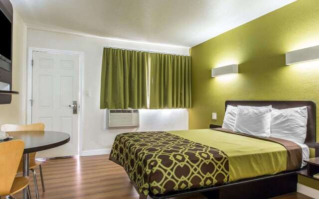 Rodeway Inn Downtown Hanford