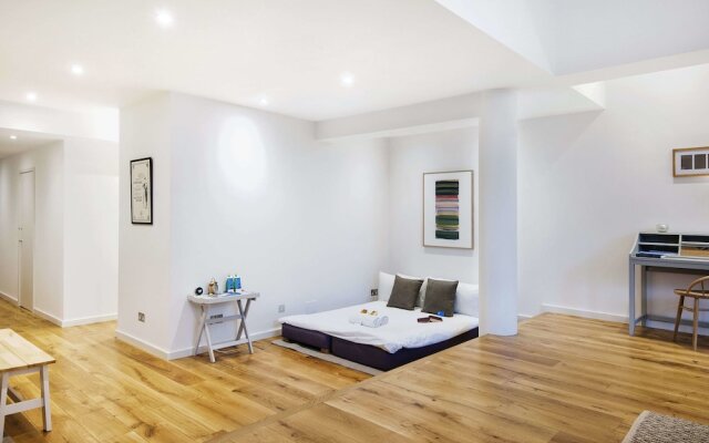 The Earl's Court Square Garden Apartment - ALBS