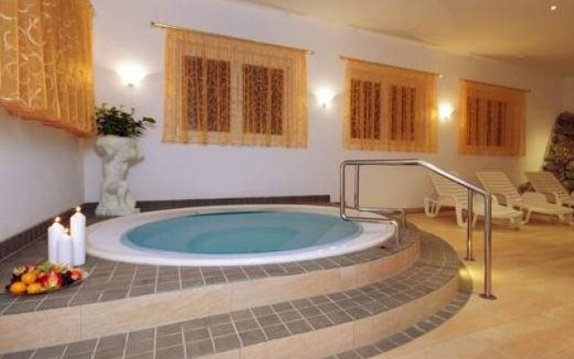Gisela Hotel