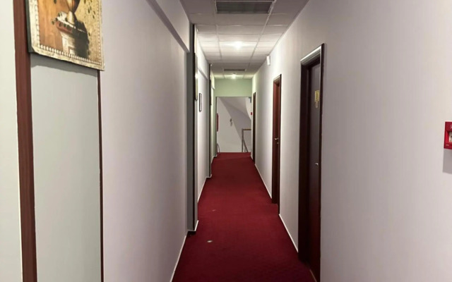 Hotel Bliss