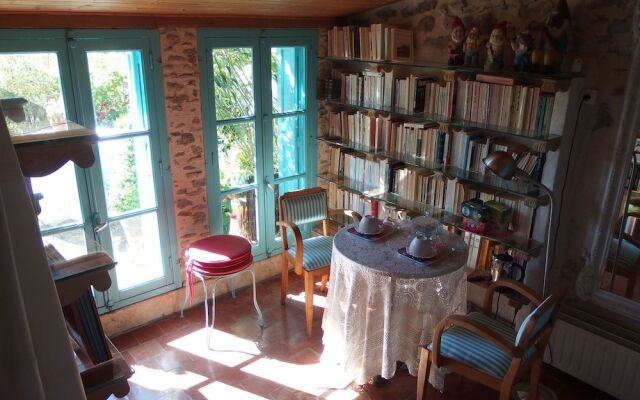 Riverside Home Cottage