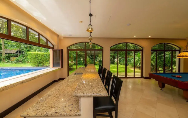 - Casa Zafiro 7 Bedrooms Private Pool