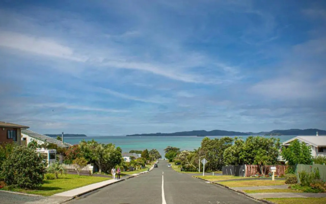 Snells Beach Motel