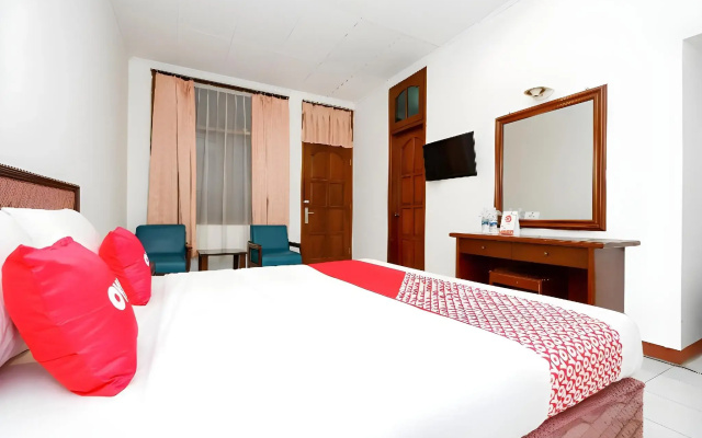 Super OYO Capital O 1644 Hotel Griya Kencana