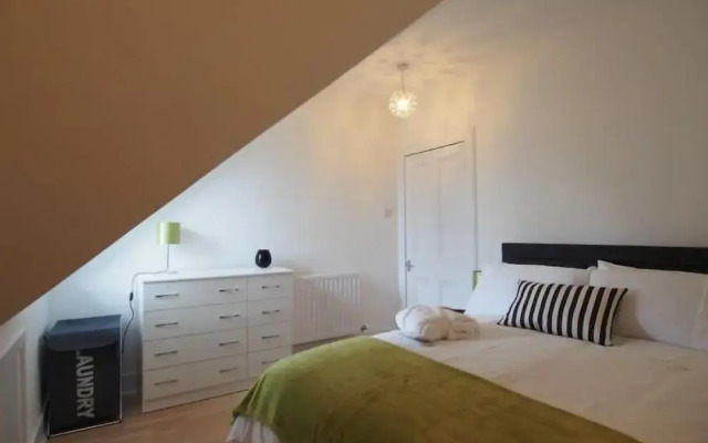 Thistle Apartments