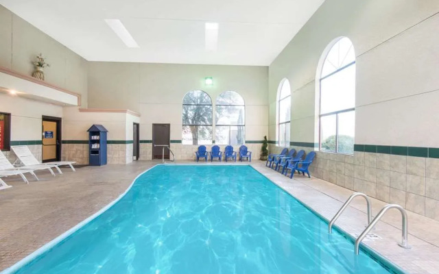 Days Inn By Wyndham Carlsbad, Nm