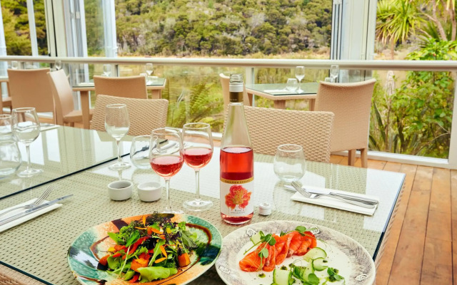 Awaroa Lodge