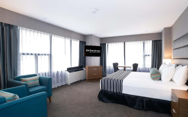 Sandman Signature Calgary Downtown Hotel