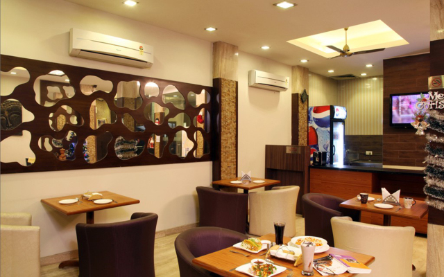 Rupam Hotel
