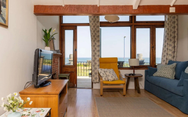 Historic Railway Home - Selsey Seafront