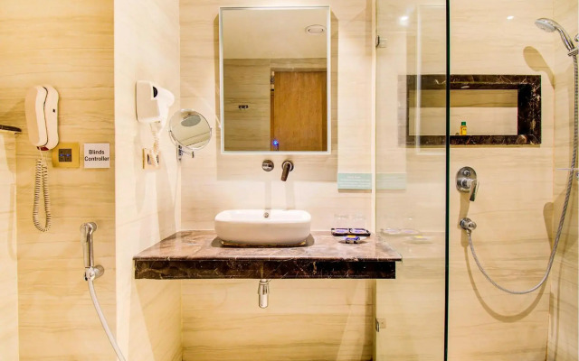 FabHotel V Hotel Hazratganj