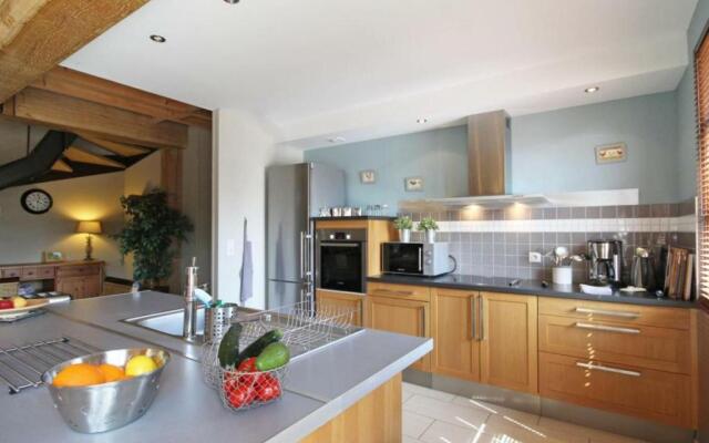 Gîte Juvigny-Sous-Andaine, 6 pièces, 12 personnes - FR-1-497-18