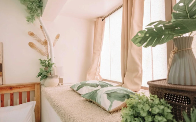 Tropical Bliss in the Metro