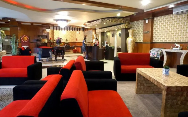 Red Chilies Hotel