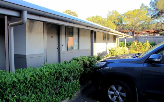 Best Western Travellers Motor Village