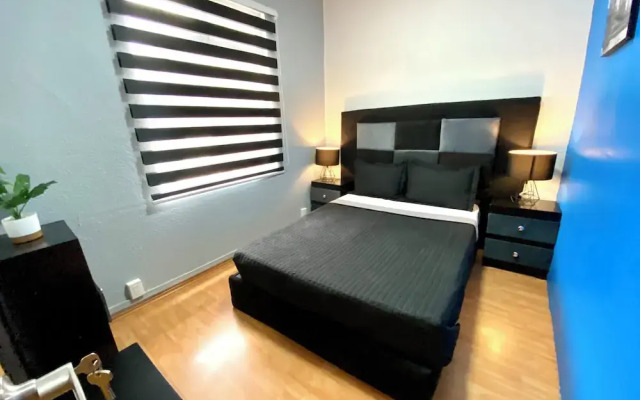 Roomies Hotel - World Trade Center