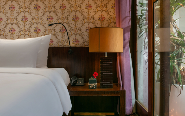 Oriental Suites Hotel & Spa