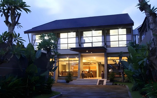 Ommaya Hotel & Resort