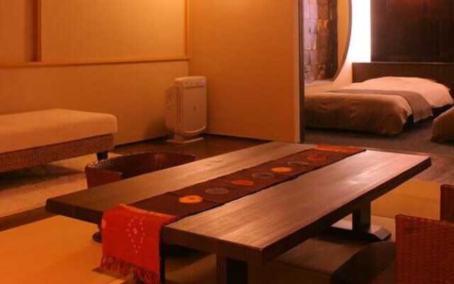 Yamashiro Onsen Ryokan Tatami
