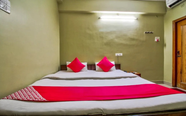 OYO 22434 Hotel Royal Arya